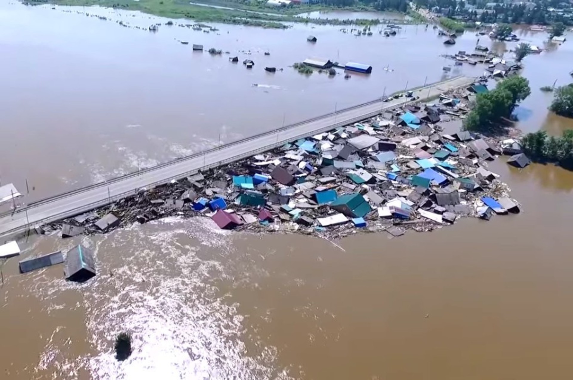 Какие районы затапливает. Наводнение в Тулуне Иркутской области в 2019 году. Тулун Иркутская область наводнение. Наводнение Иркутск Тулун. Наводнение Тулун июнь 2019.